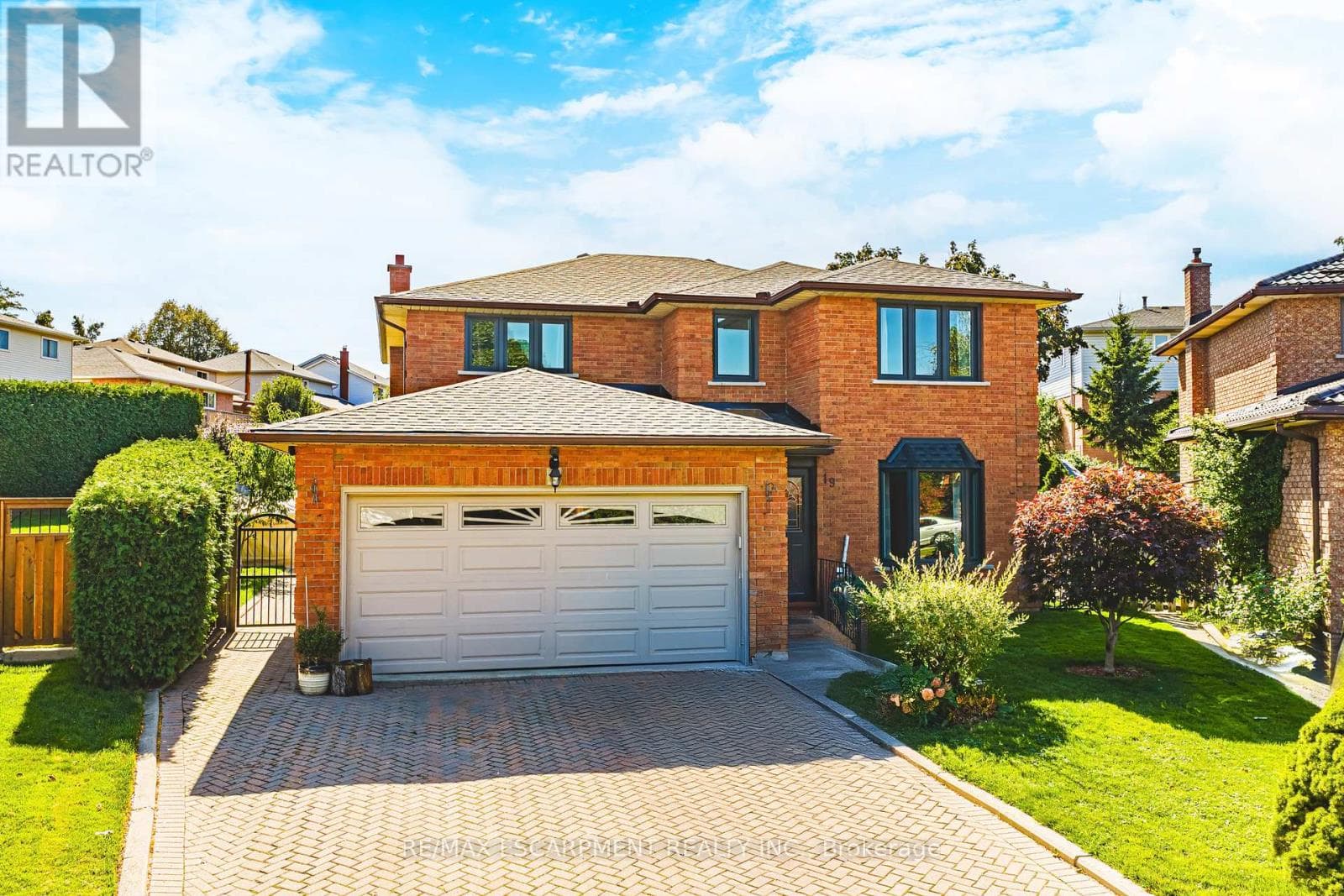 4 bed 3 bath single family at 19 GLENHAVEN COURT — $929,900