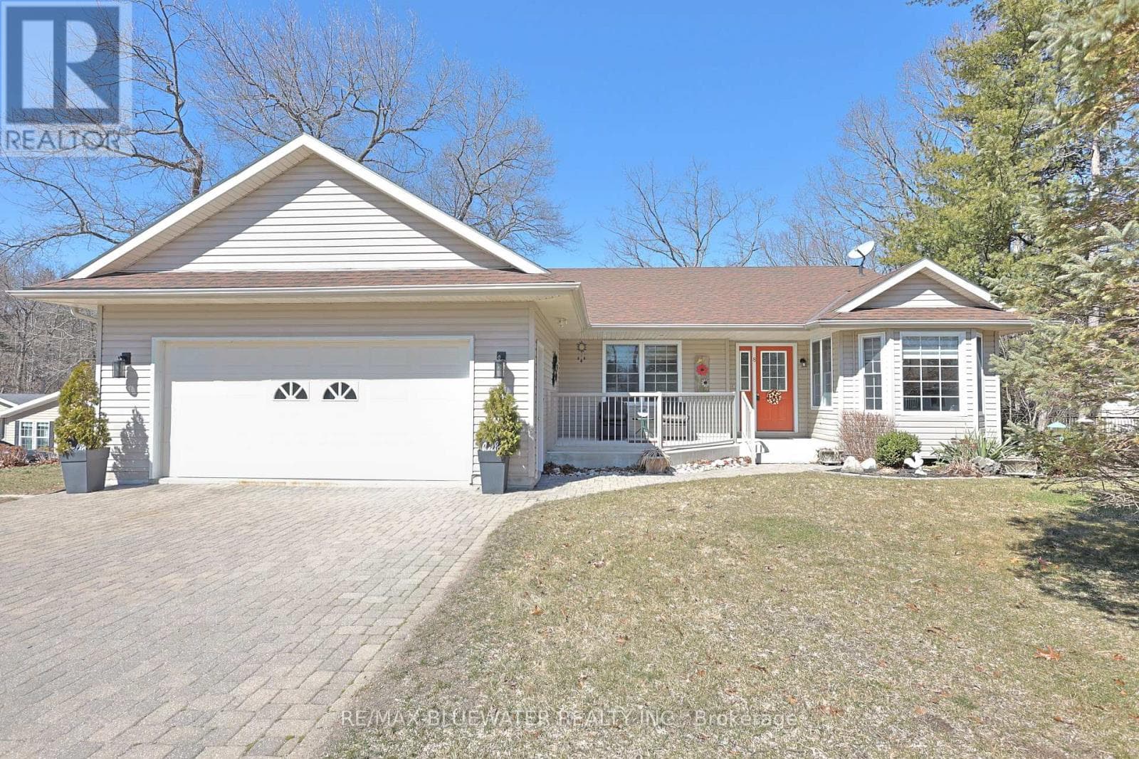 2 bed 3 bath single family at 8 - 9826 NORTHVILLE CRESCENT — $489,000