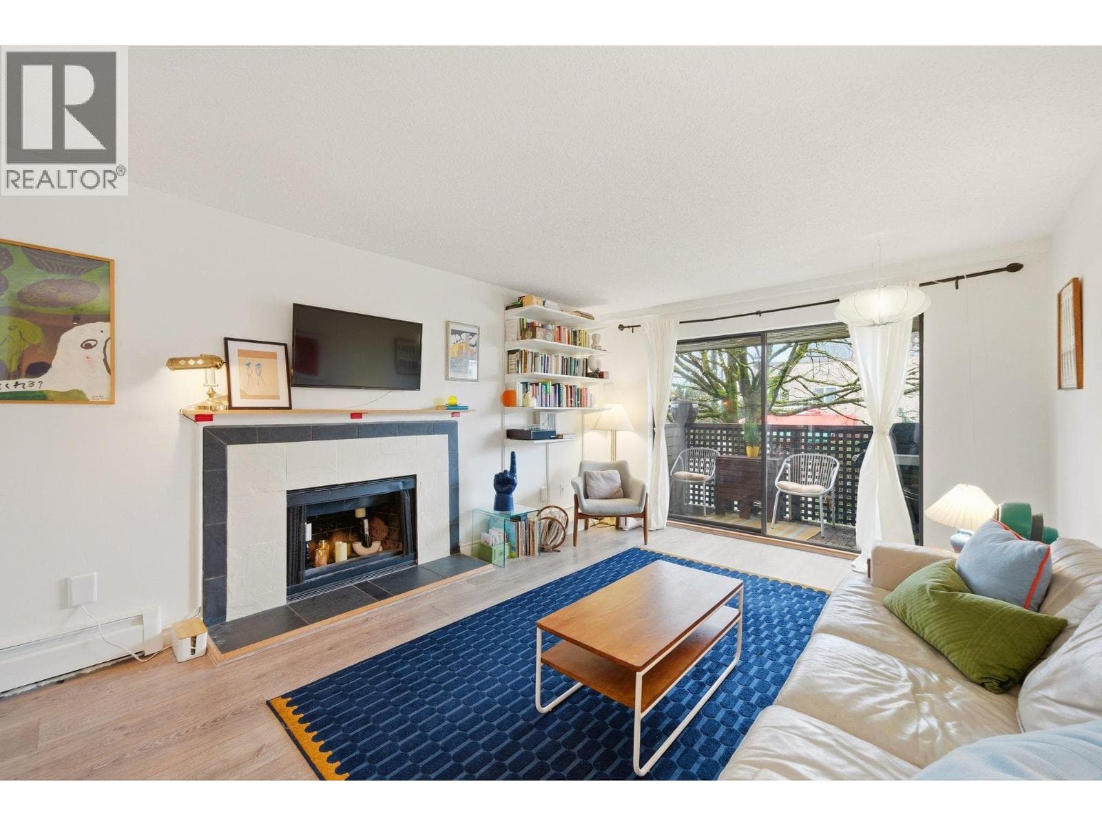 2 bed 1 bath single family at 207 2215 DUNDAS STREET — $590,000