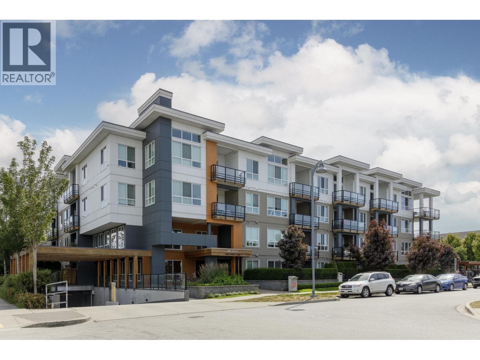2 bed 2 bath single family at 122 4690 HAWK LANE — $599,000