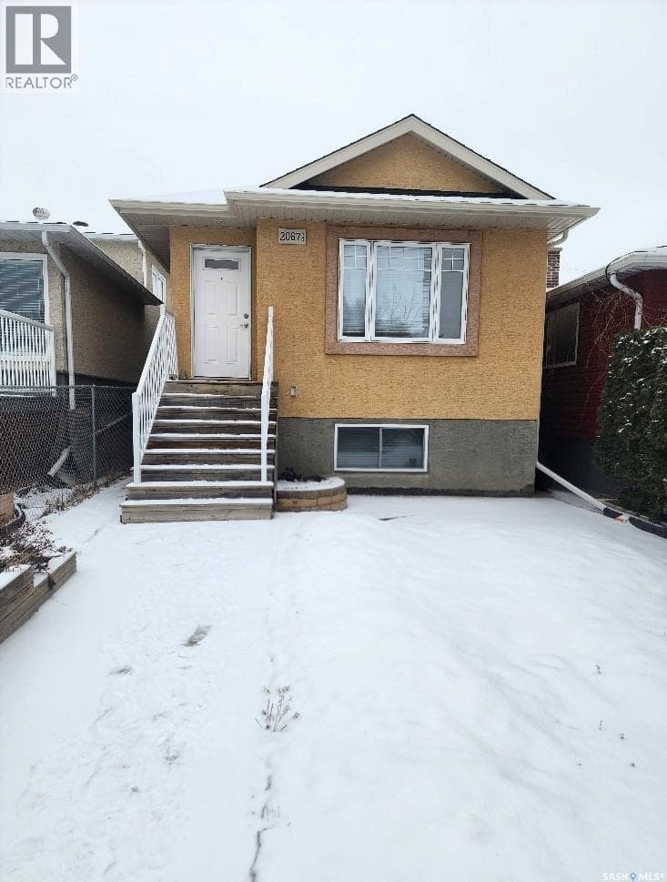 5 bed 2 bath single family at 2067 Broder STREET — $369,900