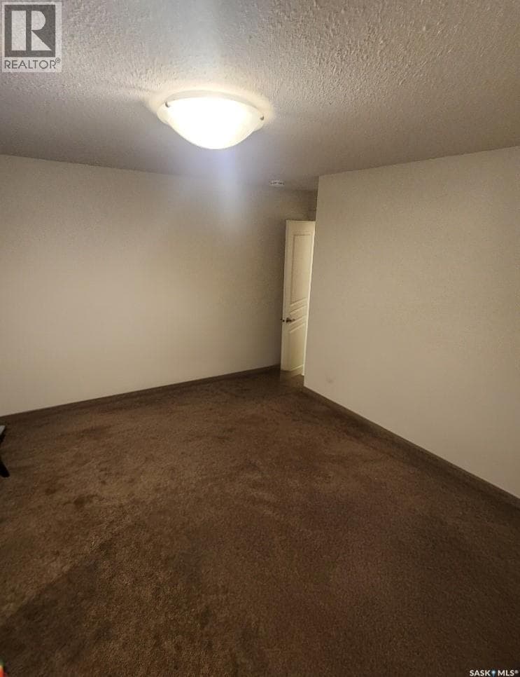 2067 Broder STREET photo 3