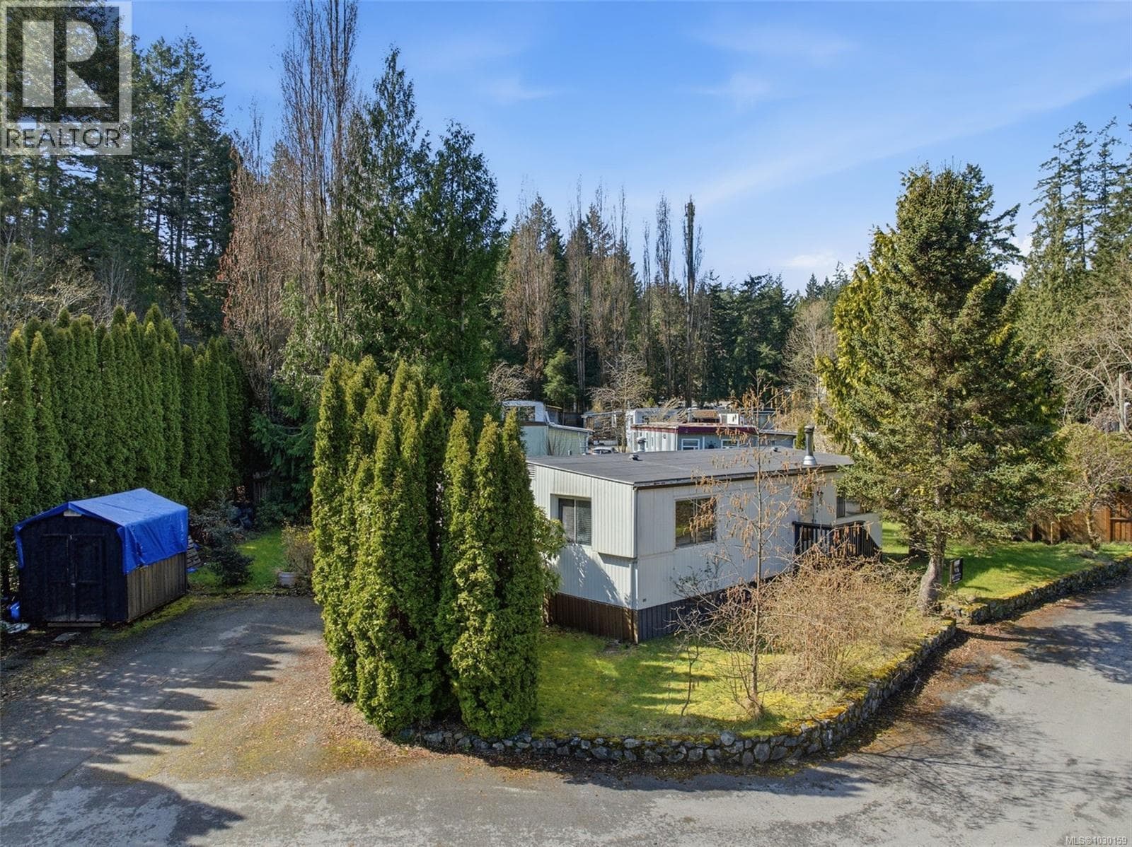 2 bed 1 bath single family at 11 2615 Otter Point Rd — $199,900