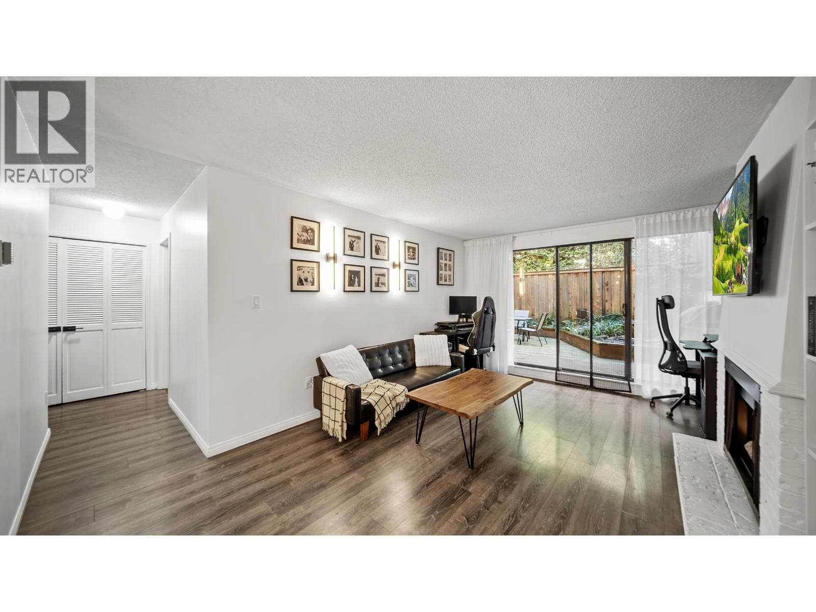 214 5340 HASTINGS STREET photo 5