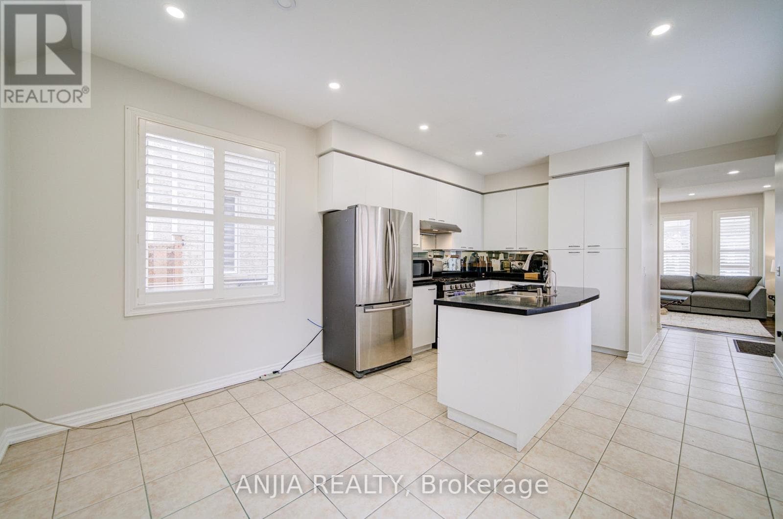 4 bed 4 bath single family at 116 EMERY HILL BOULEVARD — $1,288,000