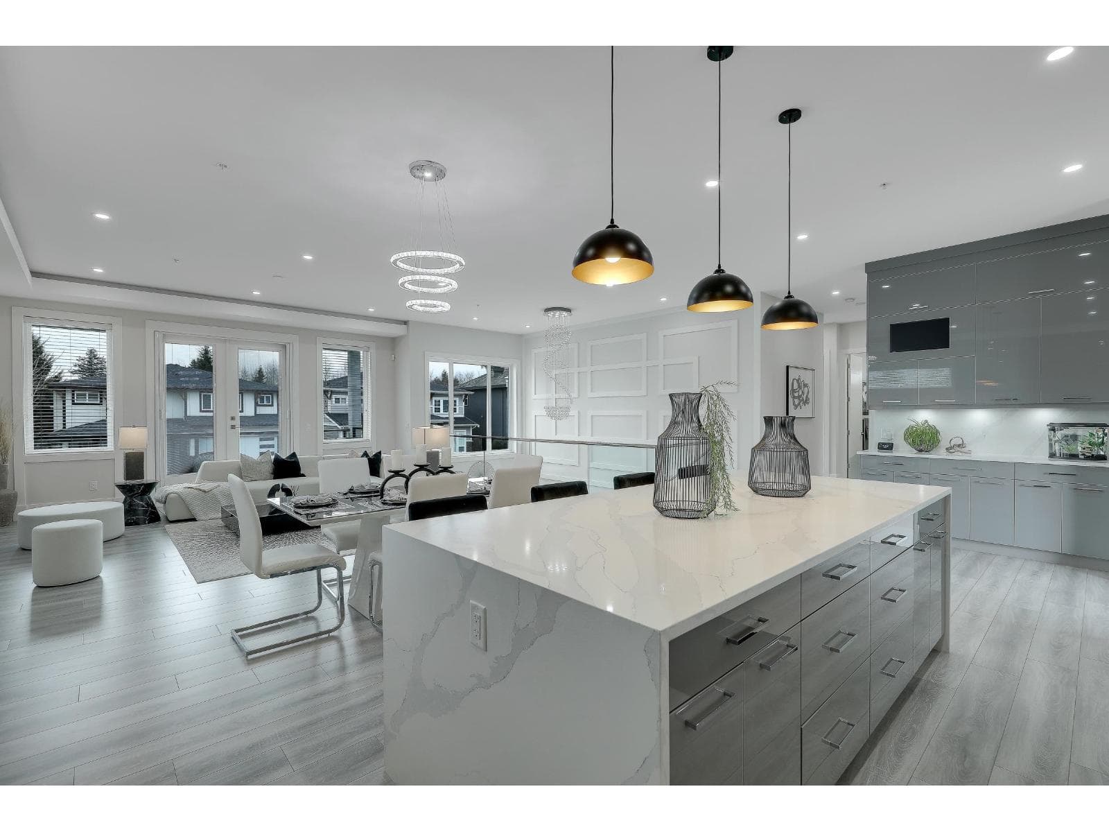 8559 BENEDICT BOULEVARD photo 3