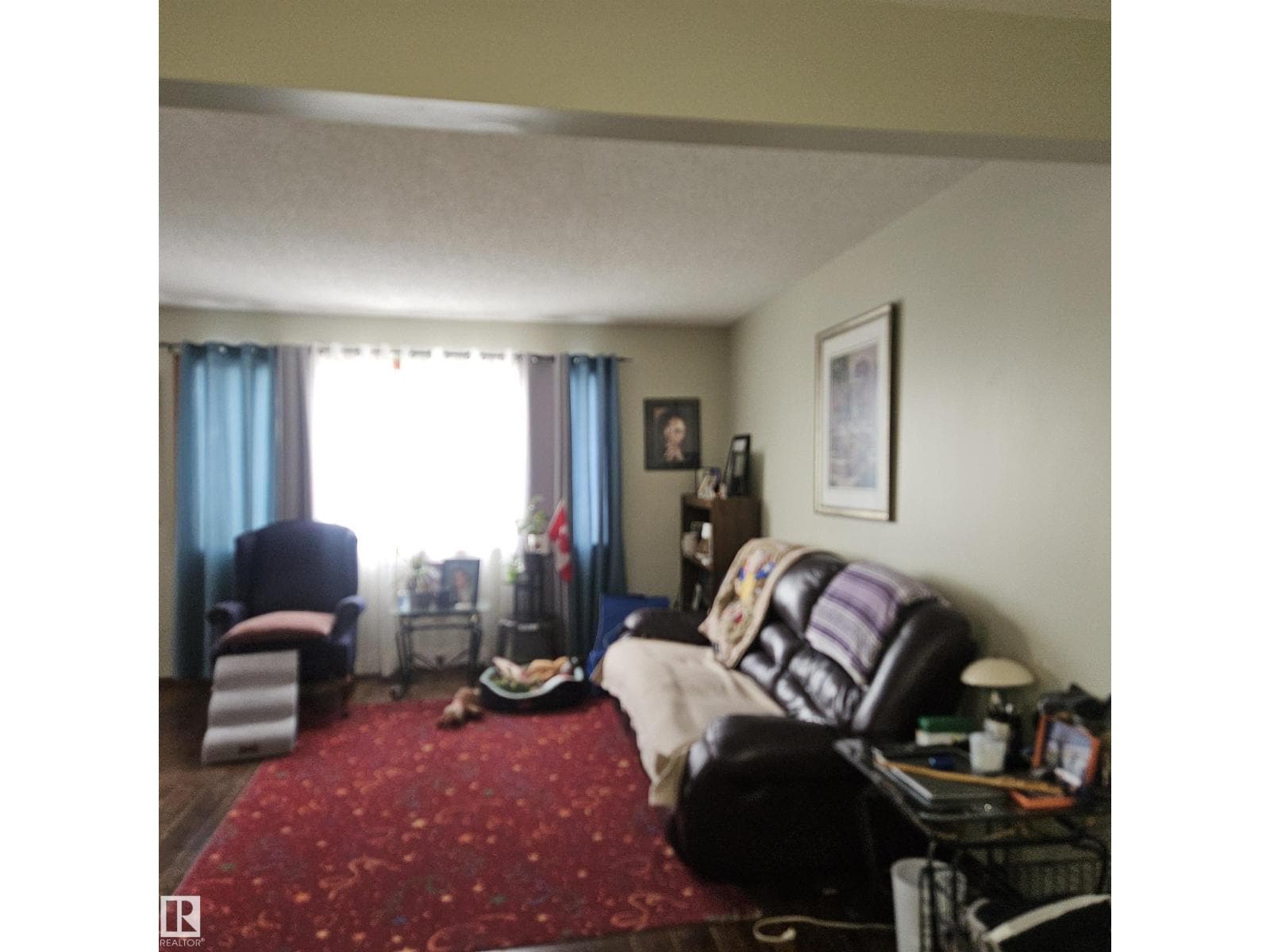 8317 69 AV NW photo 2