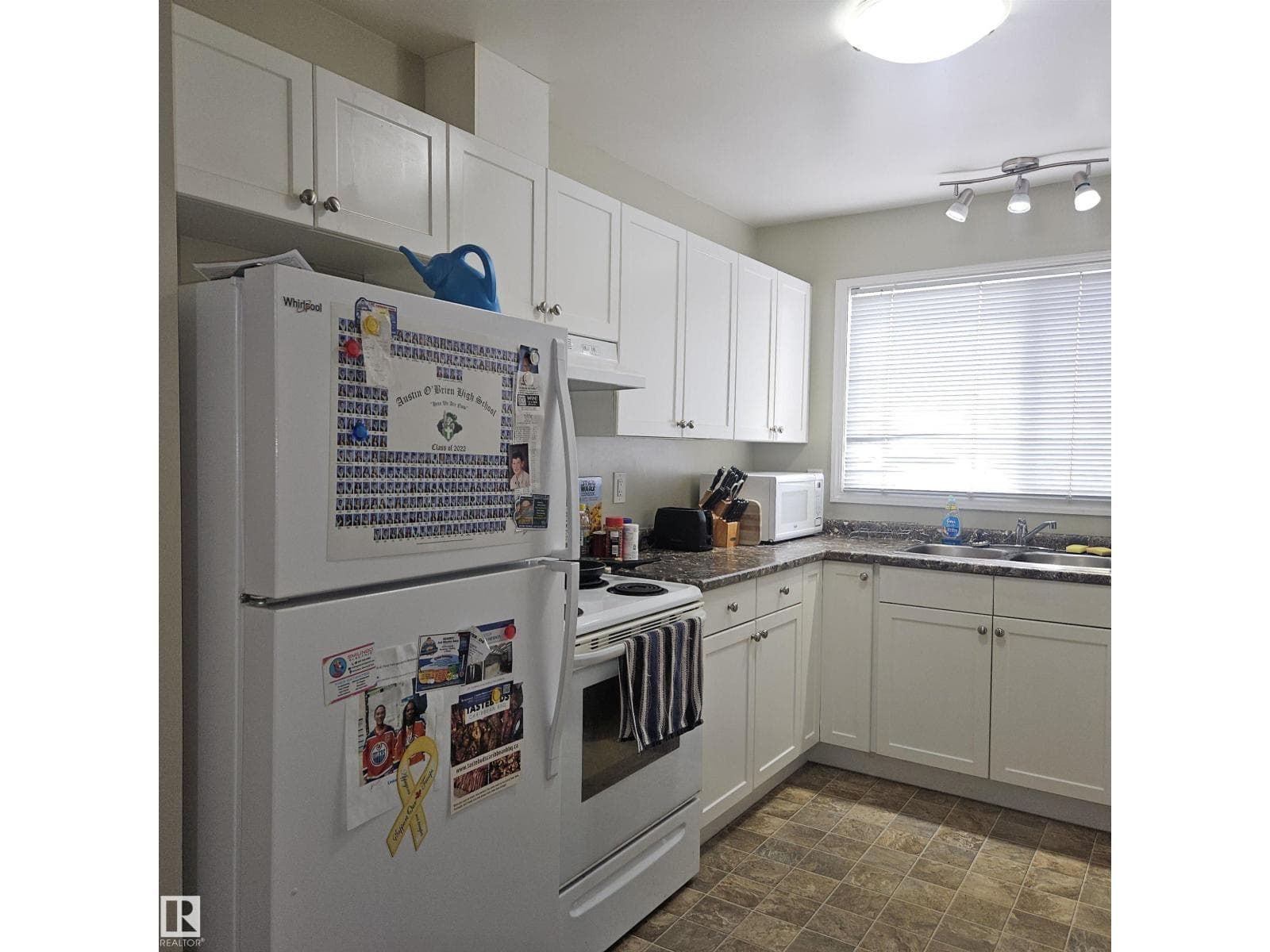 8317 69 AV NW photo 5