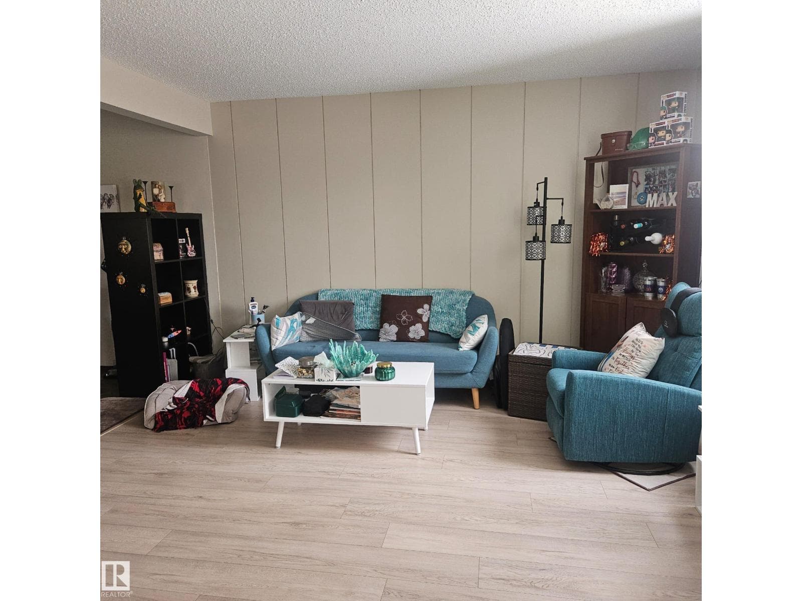 8315 69 AV NW photo 2