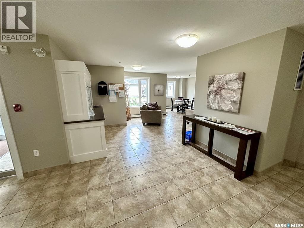 205 820 5th STREET NE — photo 4