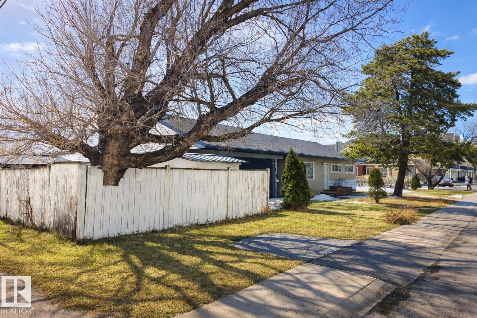 13204 131A AV NW photo 3