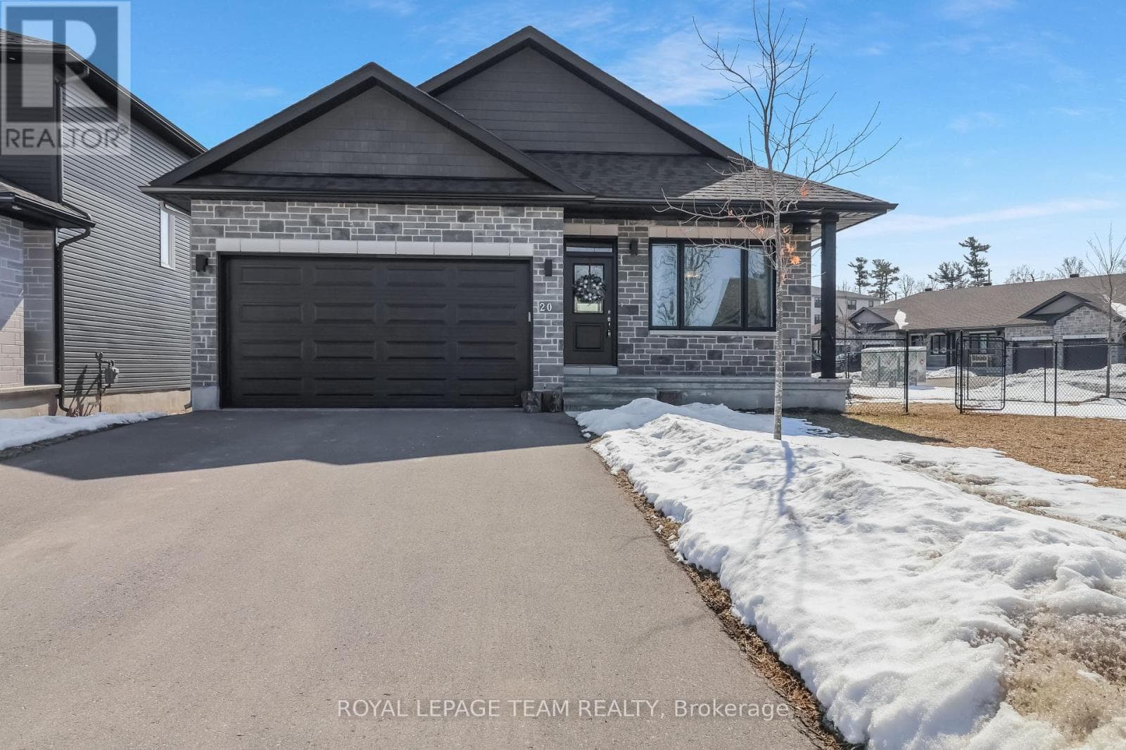 20 SEABERT DRIVE photo 3