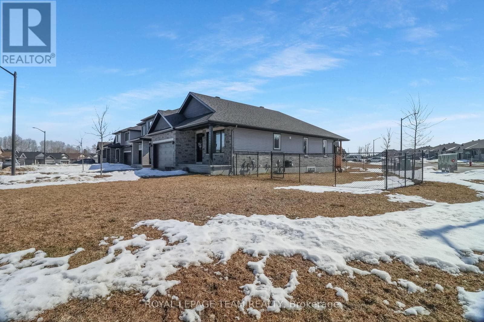 20 SEABERT DRIVE photo 4