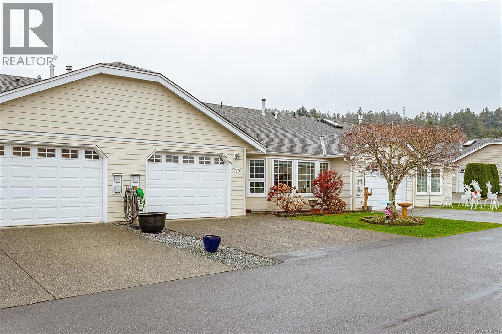 23 815 Dunsmuir Cres photo 4