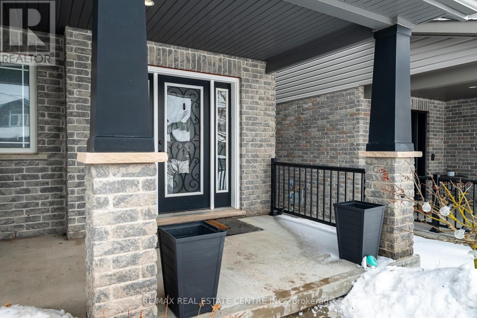 123 TAYLOR DRIVE photo 4