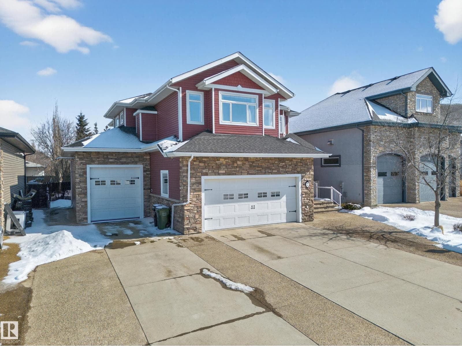 27 KINGDOM PL photo 4