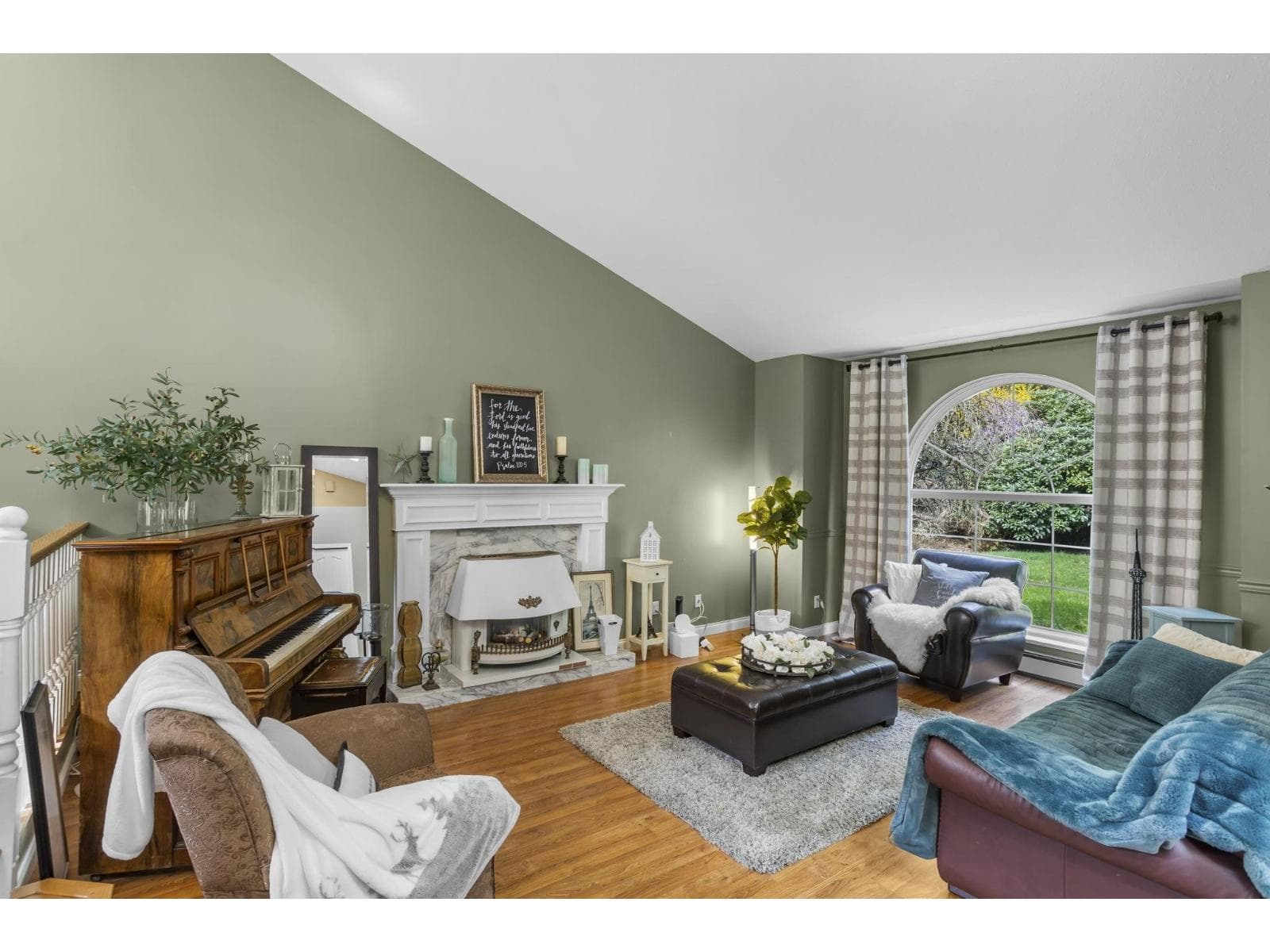 32560 DOWNES ROAD photo 4