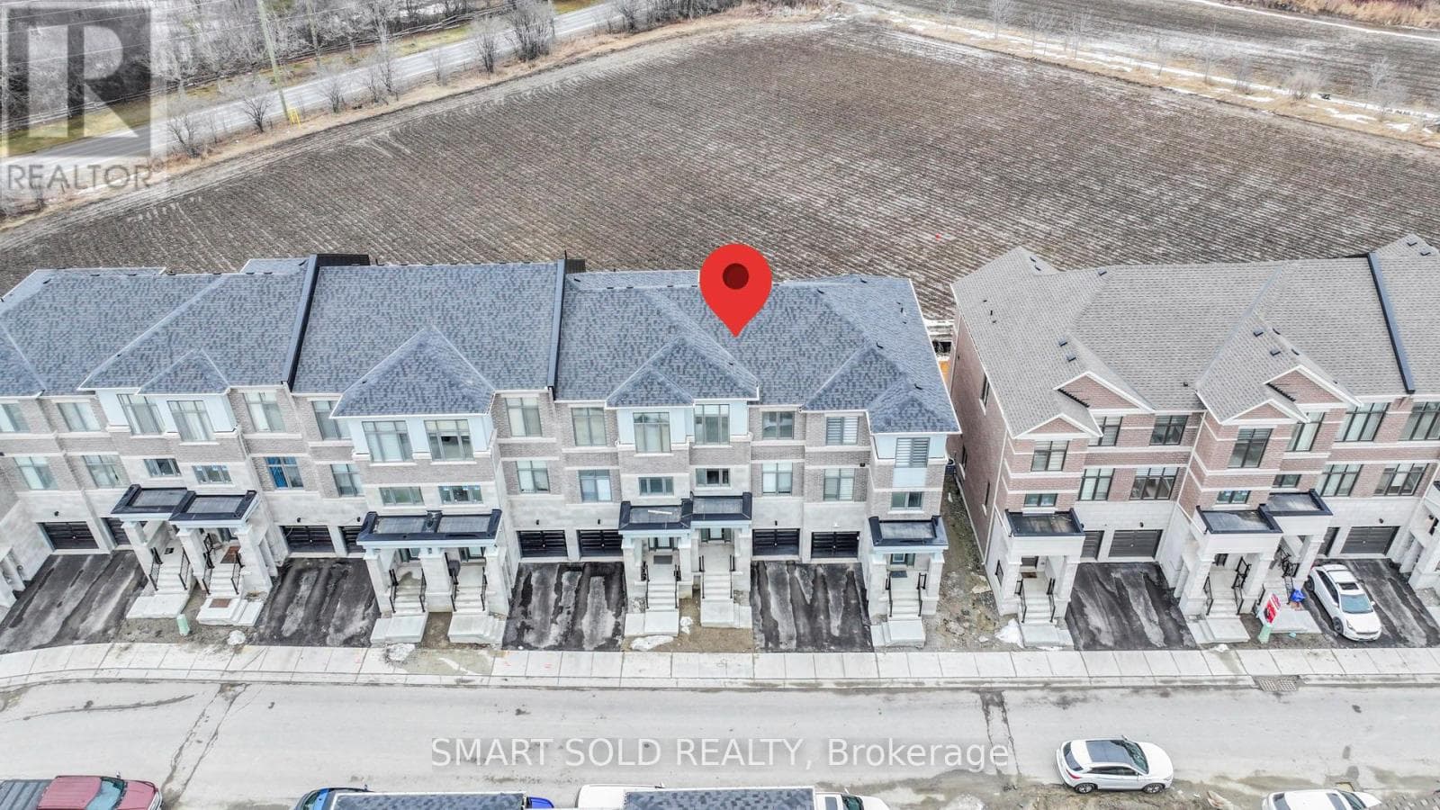 23 MILLMAN LANE photo 4
