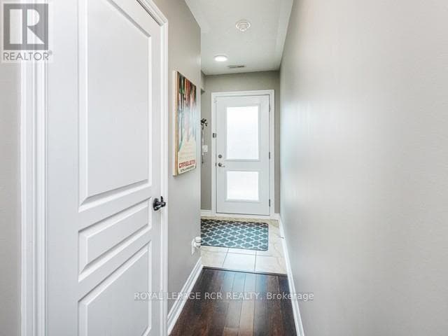 302 - 3 BRANDY LANE DRIVE photo 4