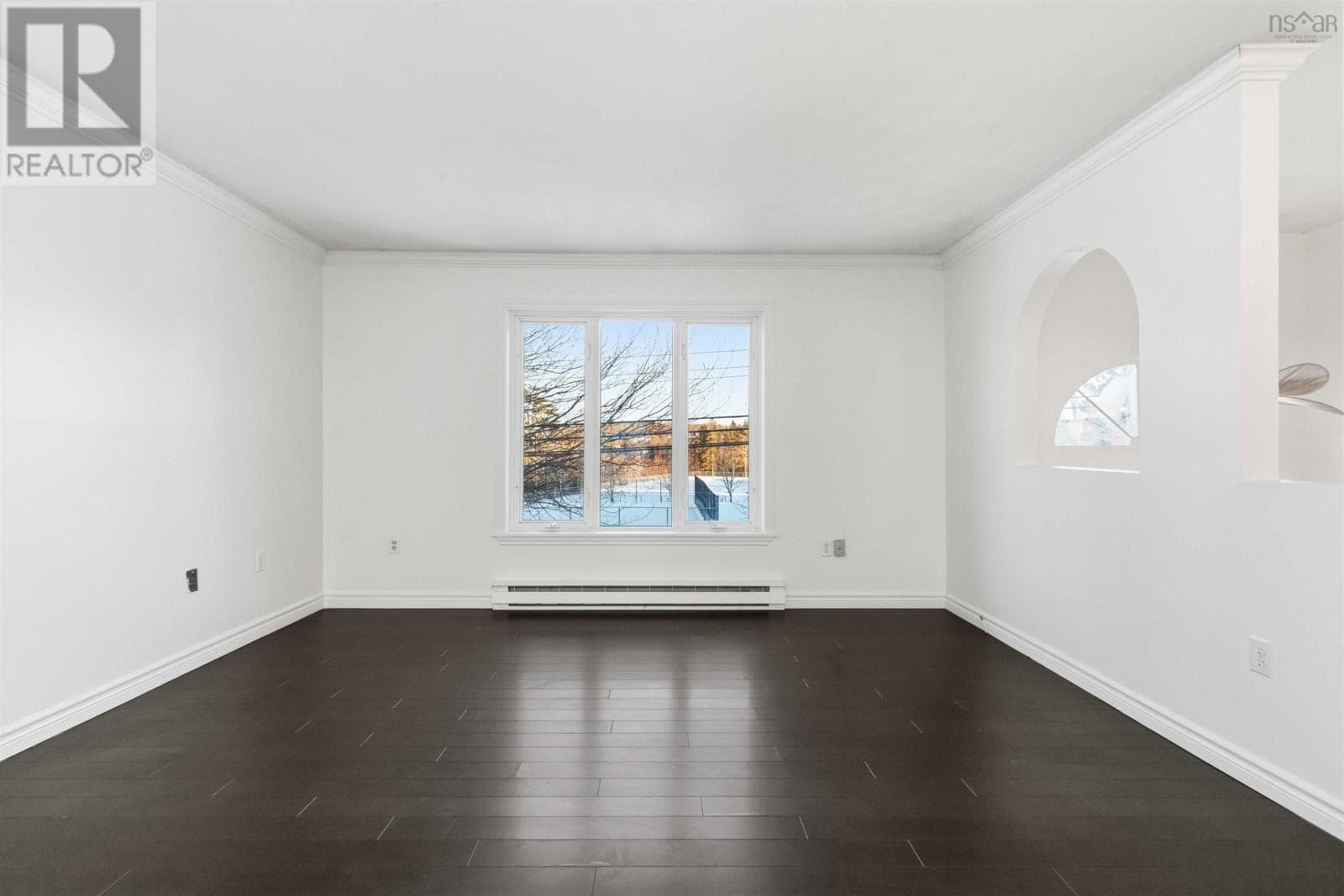 152 MILLWOOD Drive photo 5
