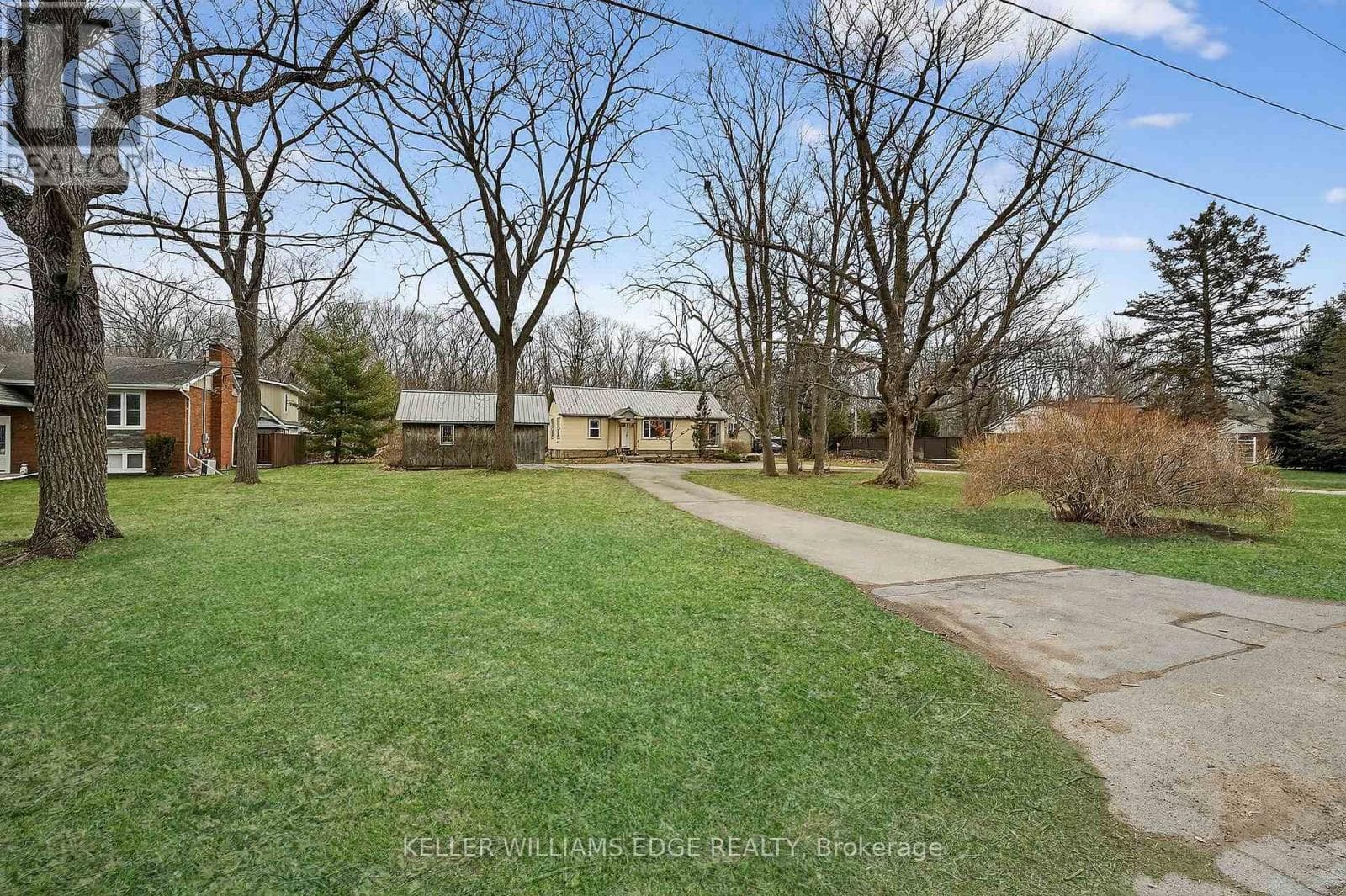 508 PROSPECT POINT ROAD N photo 2
