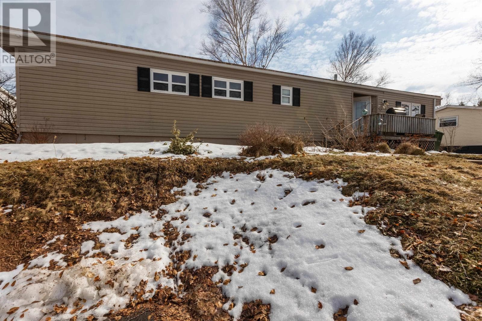 102 Heritage Drive photo 4