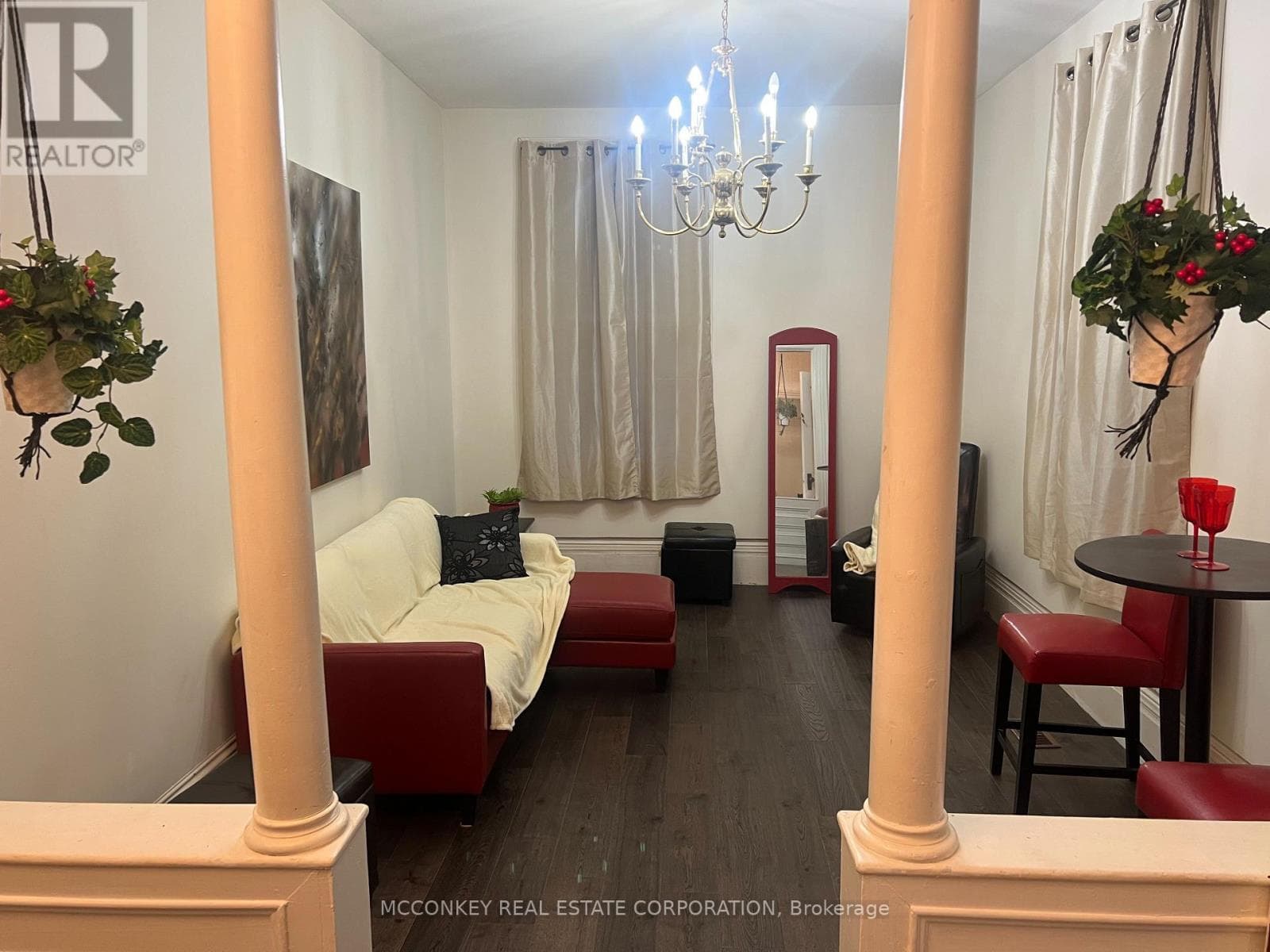 24 KING STREET W photo 5