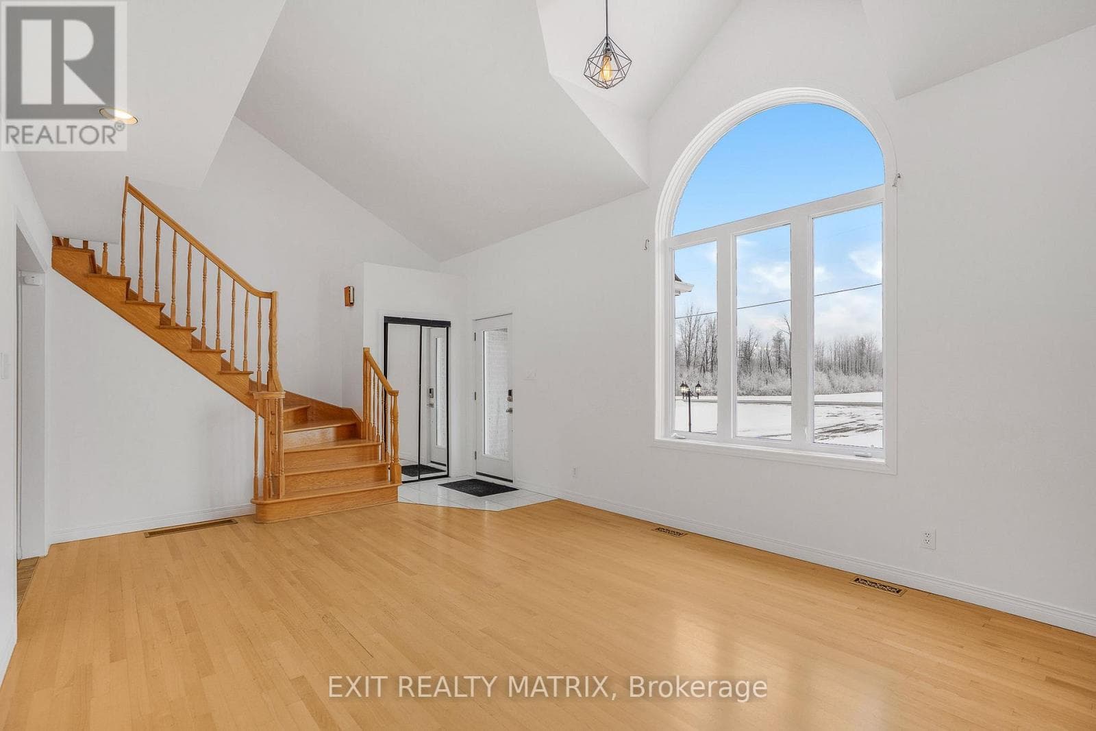 1650 GOURLEY ROAD photo 3