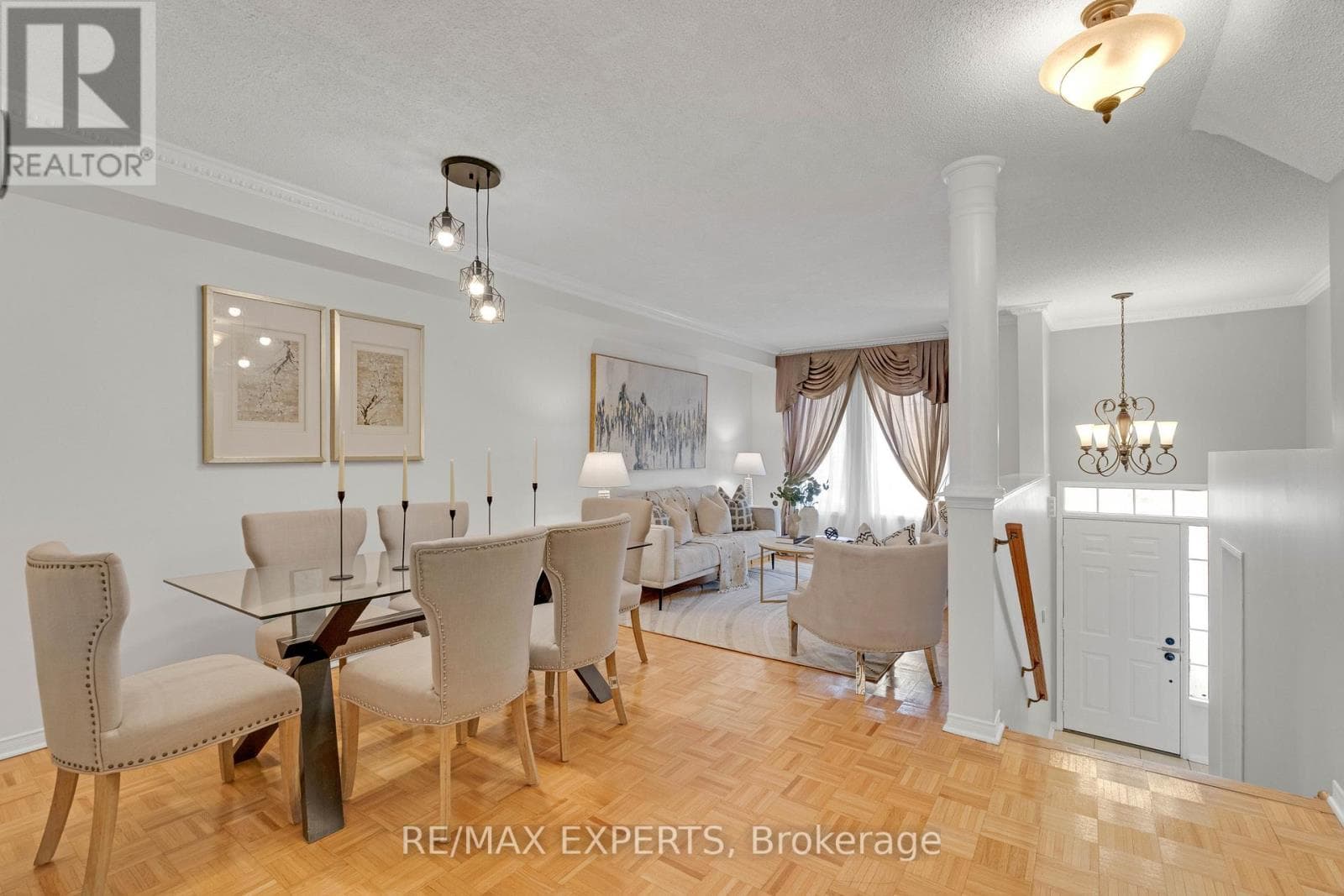 61 - 19 FOXCHASE AVENUE photo 5