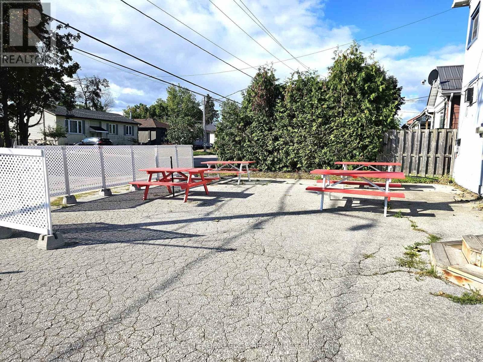 300 JAMES STREET E photo 4