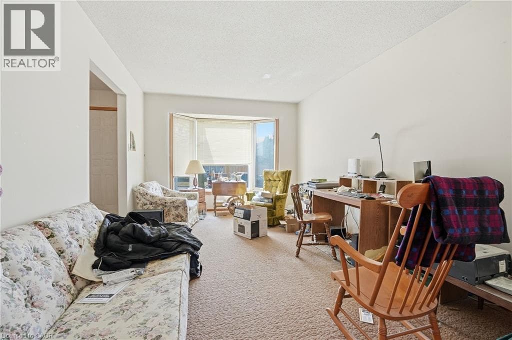 41 KENNARD Street photo 4