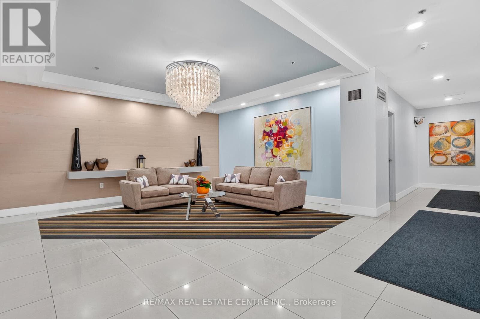 2 bed 1 bath single family at 601 - 170 WATER STREET N — $414,700
