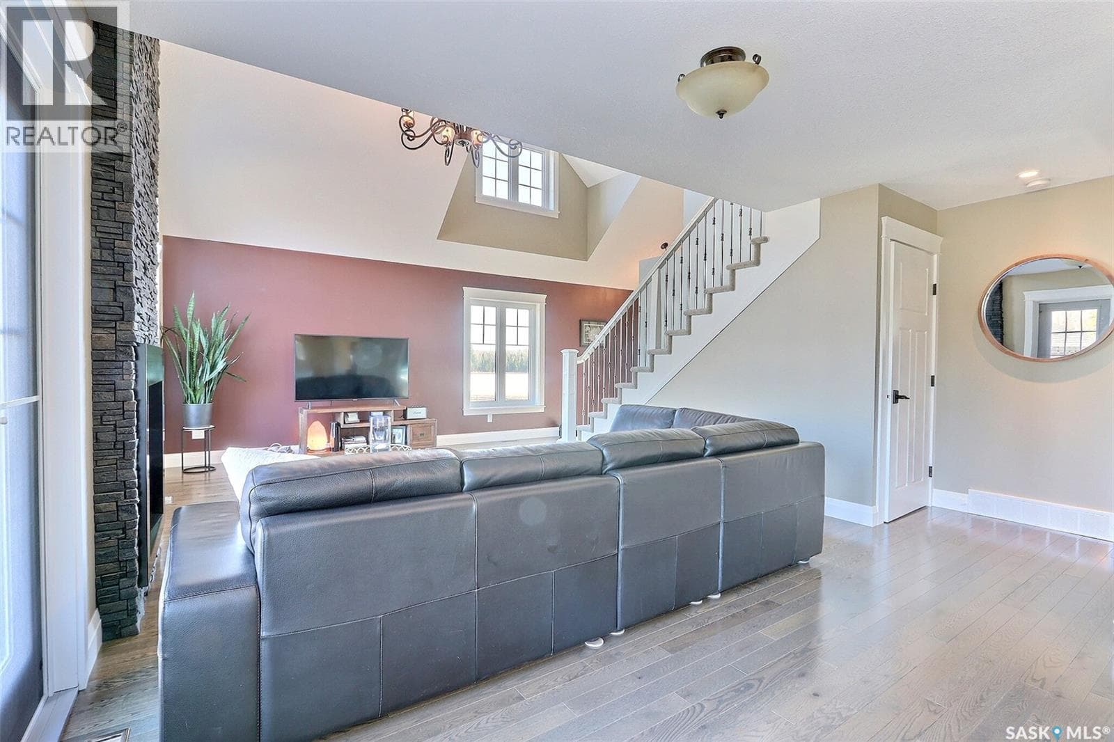 8 101 Neis Access ROAD — photo 4