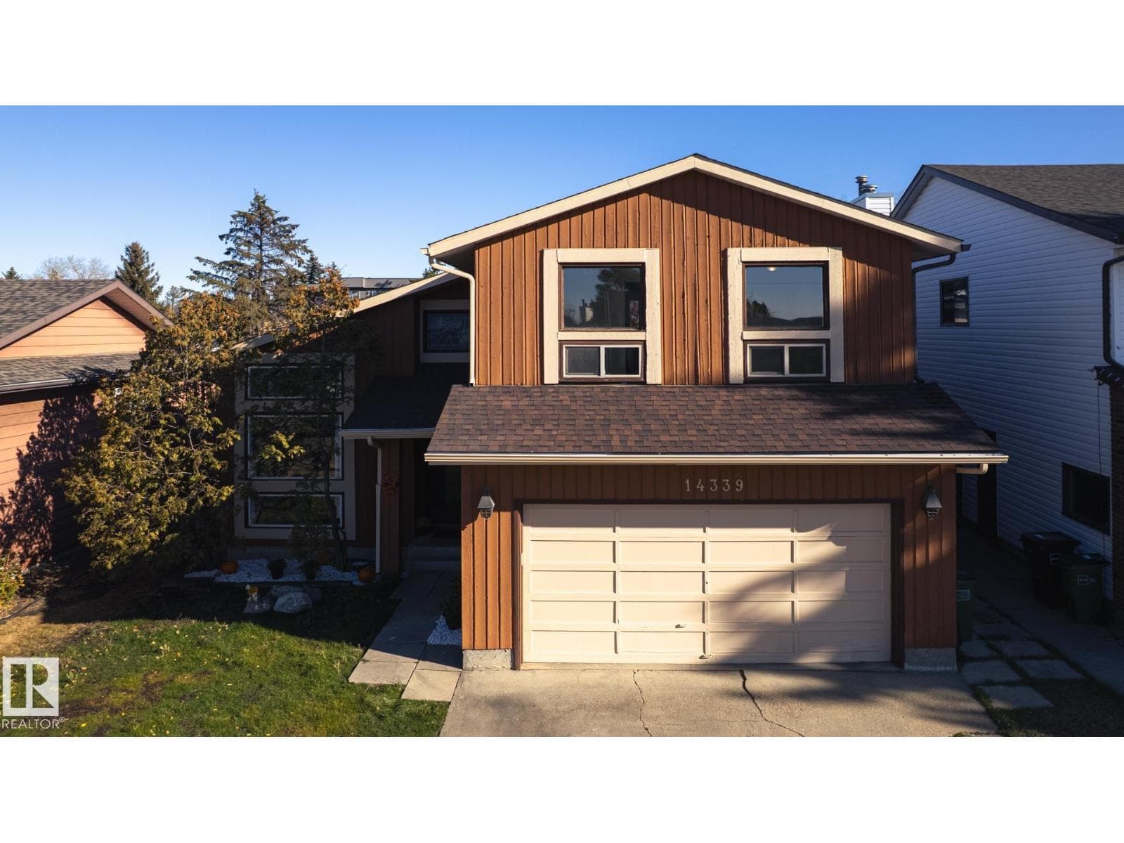 5 bed 3 bath single family at 14339 122 ST NW — $489,900