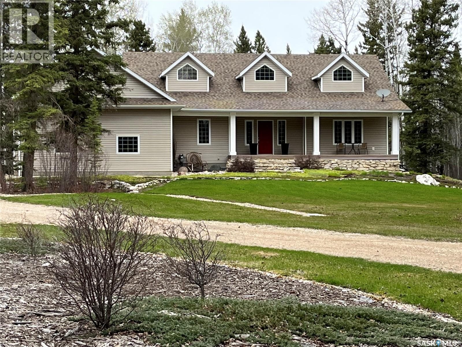 4.96 acres move in ready property — photo 2