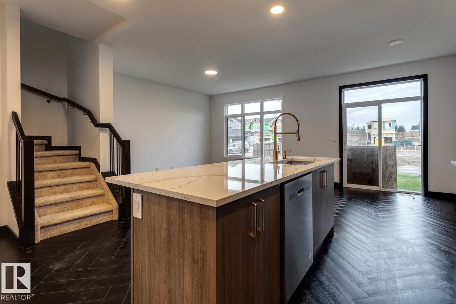 148 CATRIA PT — photo 4