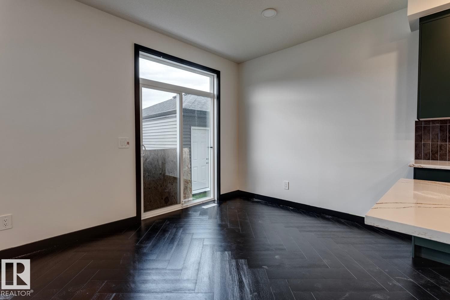 148 CATRIA PT — photo 5