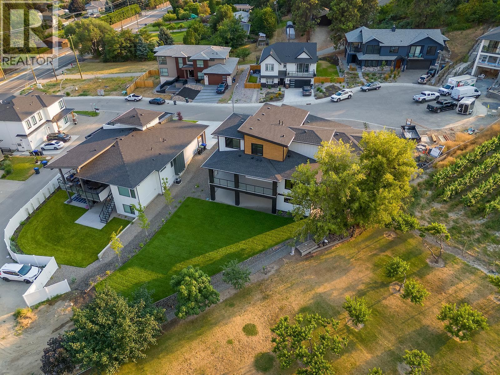 1054 Oak Barrel Place photo 4