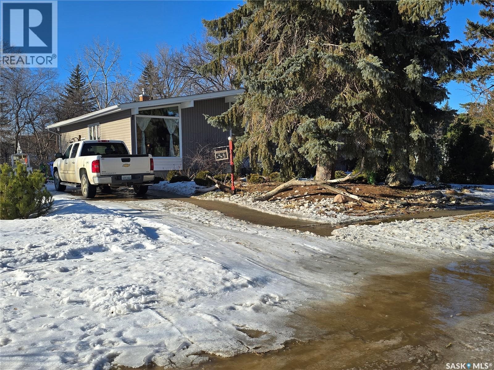 531 Scott STREET — photo 2