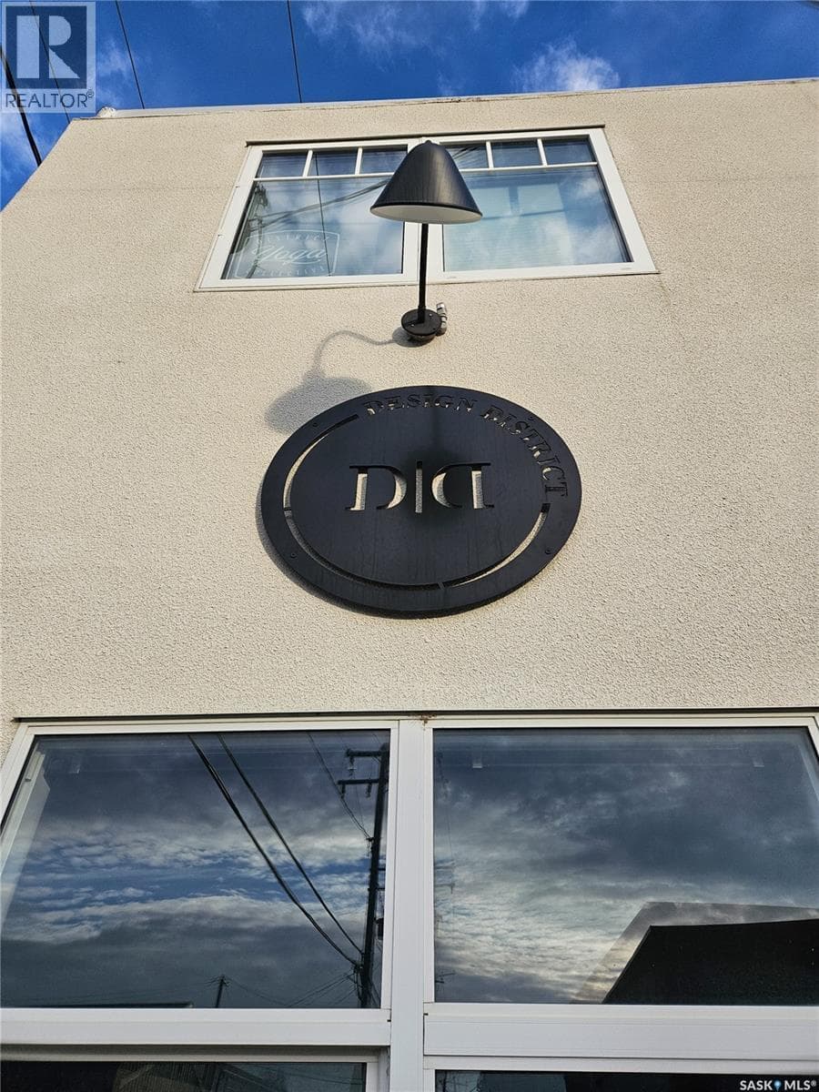 107 1st AVENUE W — photo 2