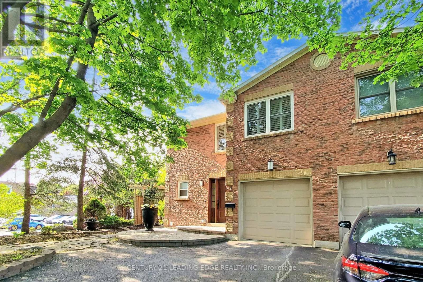 3 bed 3 bath single family at 1 SARAH JANE COURT — $1,238,000