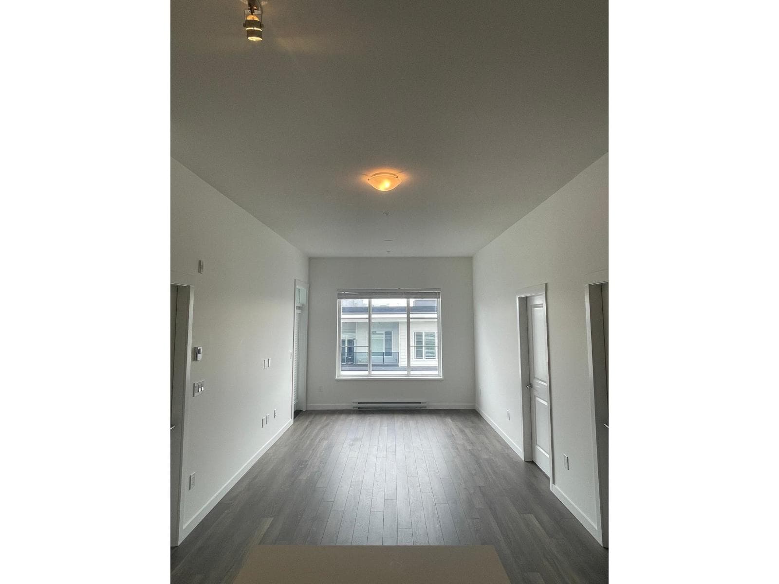609 15815 85 AVENUE photo 4