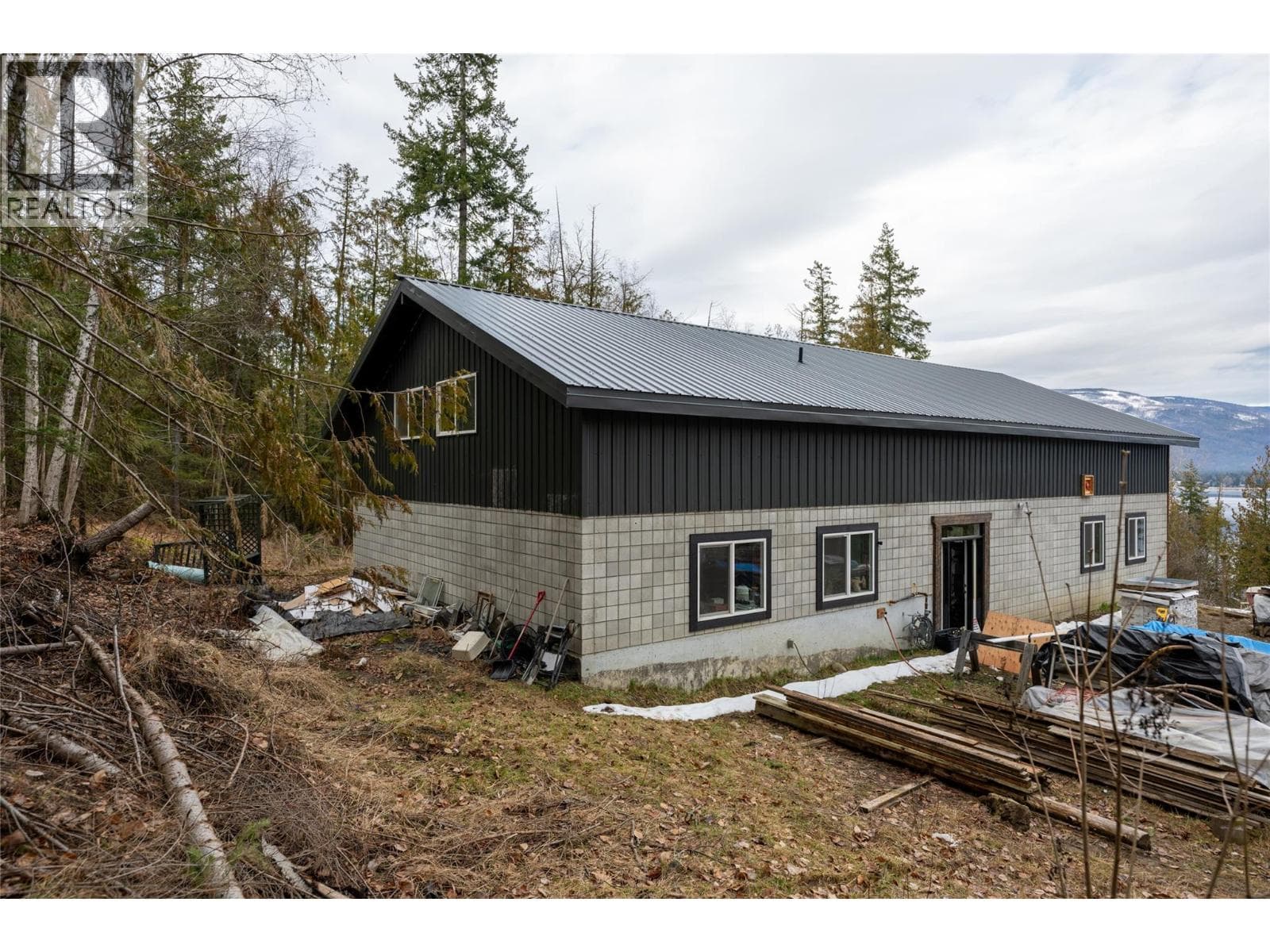1546 Blind Bay Road photo 5