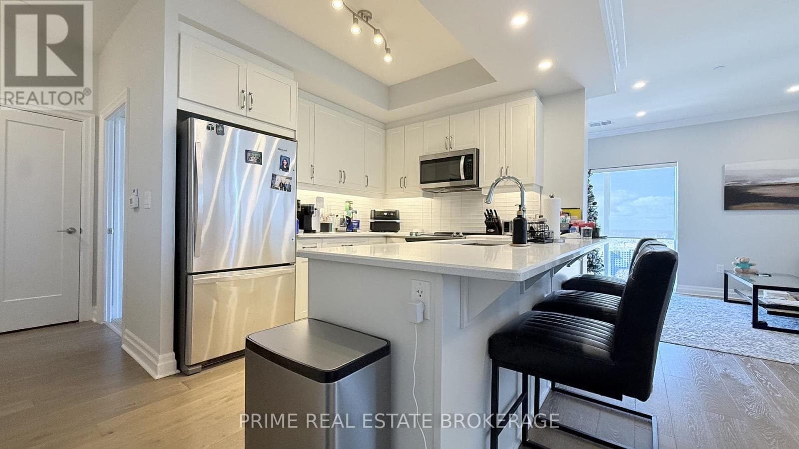 2503 - 505 TALBOT STREET photo 4