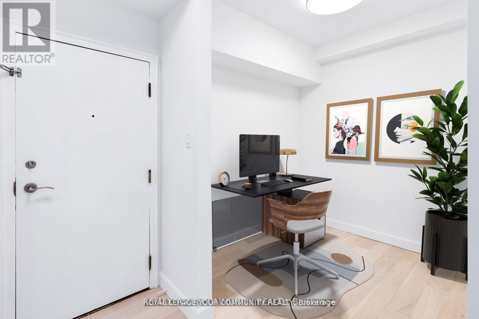 2402 - 10 QUEENS QUAY W photo 4