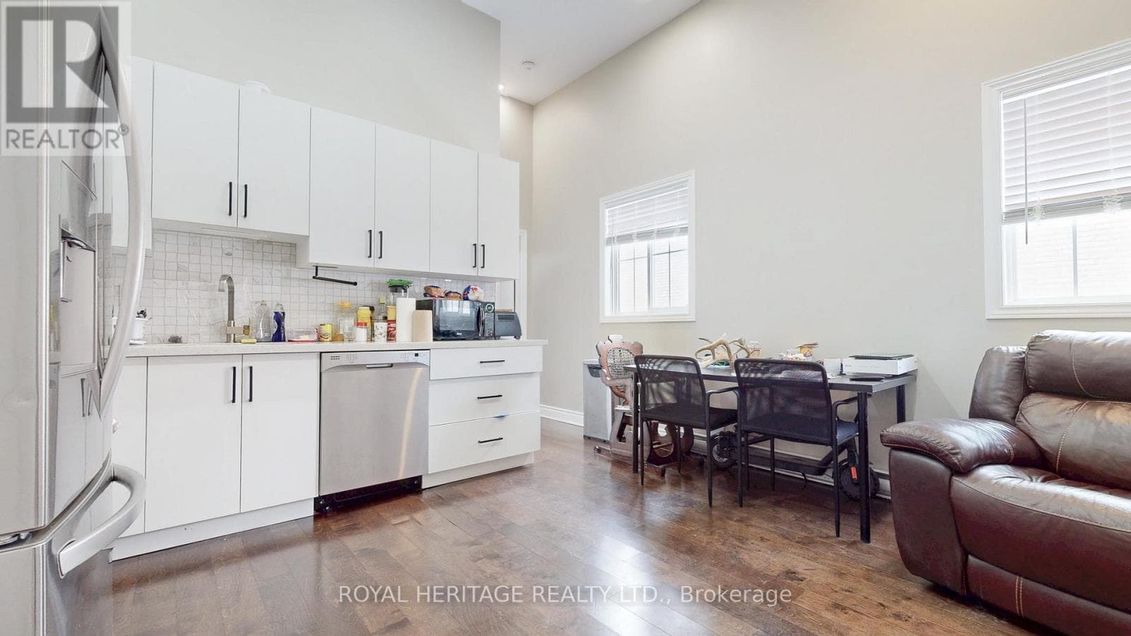 100 CROMWELL AVENUE photo 3