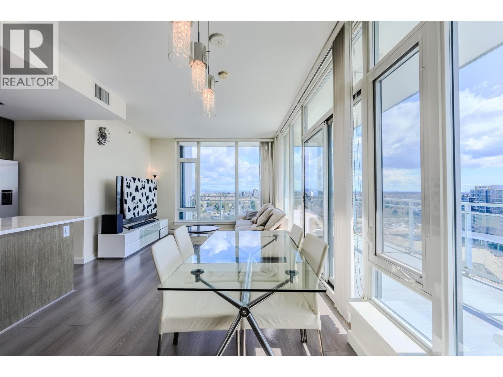 PH 1705 8677 CAPSTAN WAY photo 3