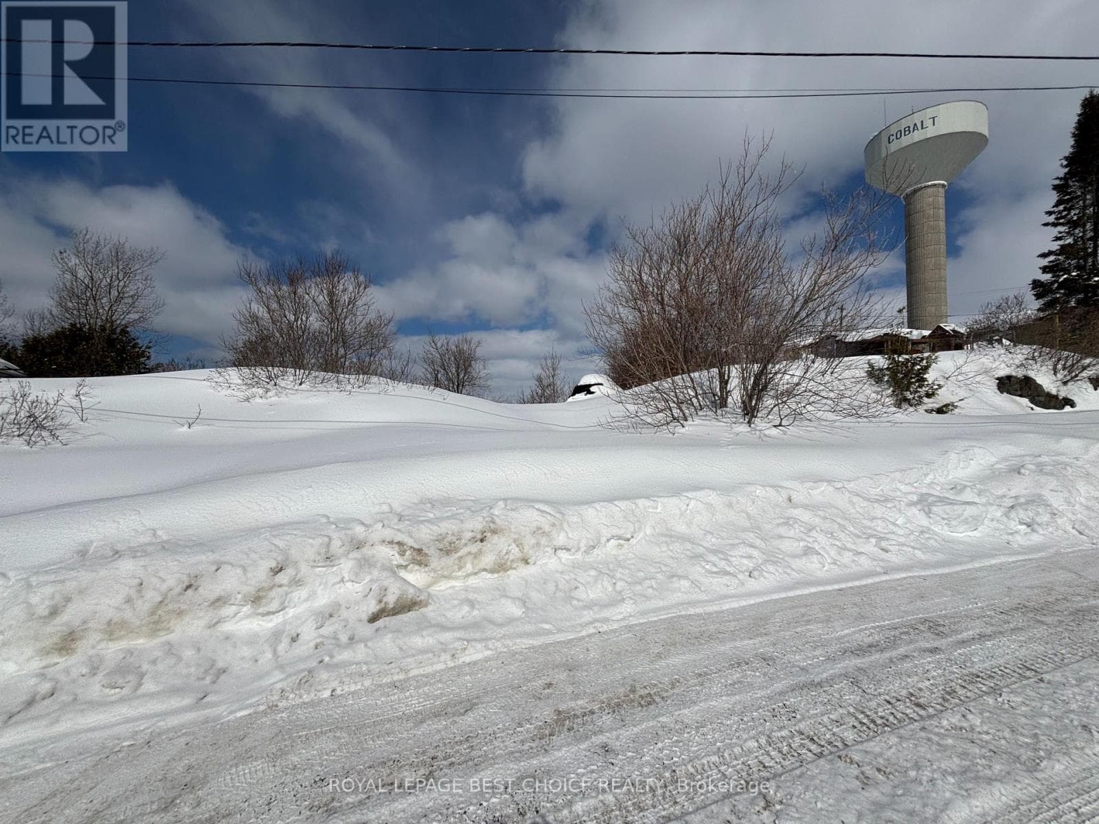 vacant land at 28 LAIRD CRESCENT — $12,000