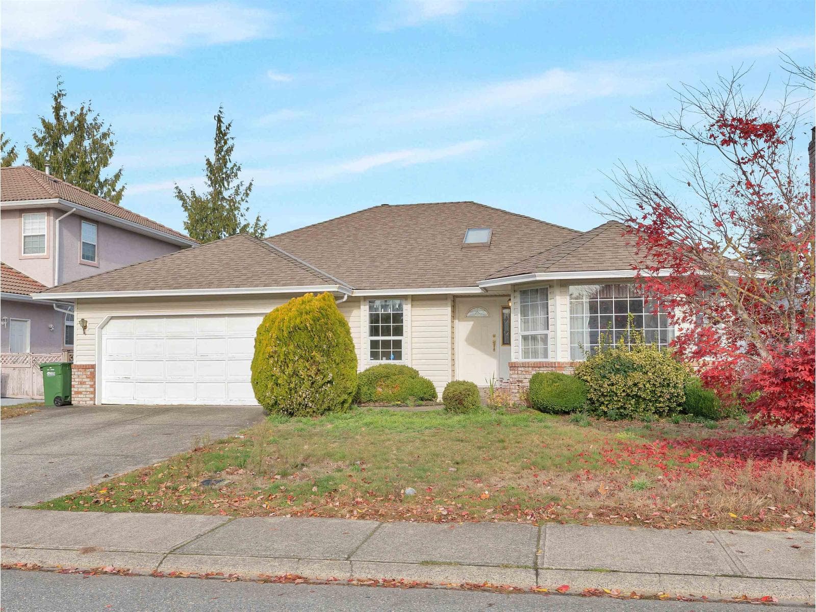 3 bed 2 bath single family at 32337 NAKUSP DRIVE — $949,900