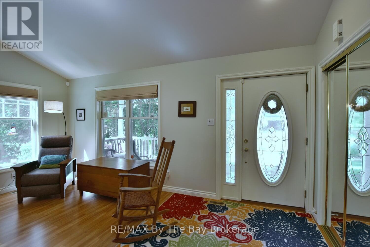 1327 RIVER ROAD E photo 5